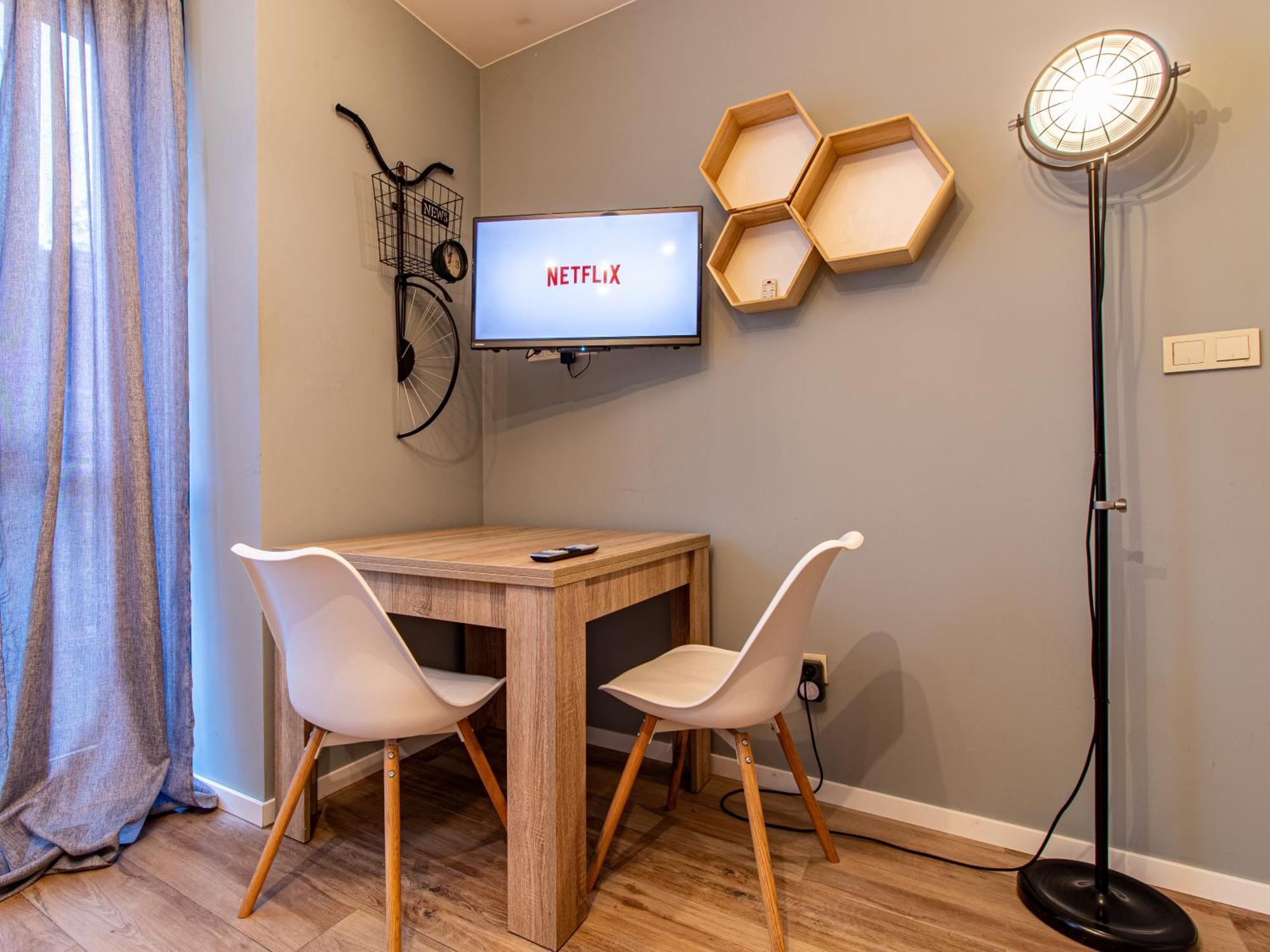 Stay & Explore Sofia - Central Studio المظهر الخارجي الصورة